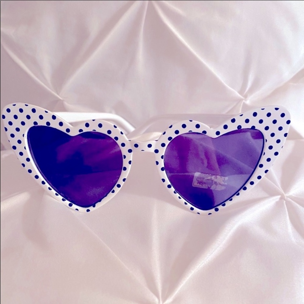 COPY - COPY - NEW WHITE AND BLACK POLKA DOT SUNGL…